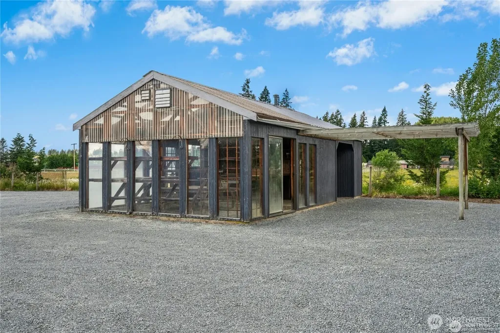 41218 292nd Way SE Enumclaw WA 98022