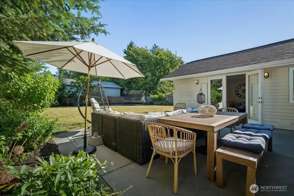 33331 SE 42nd Street Fall City WA 98024