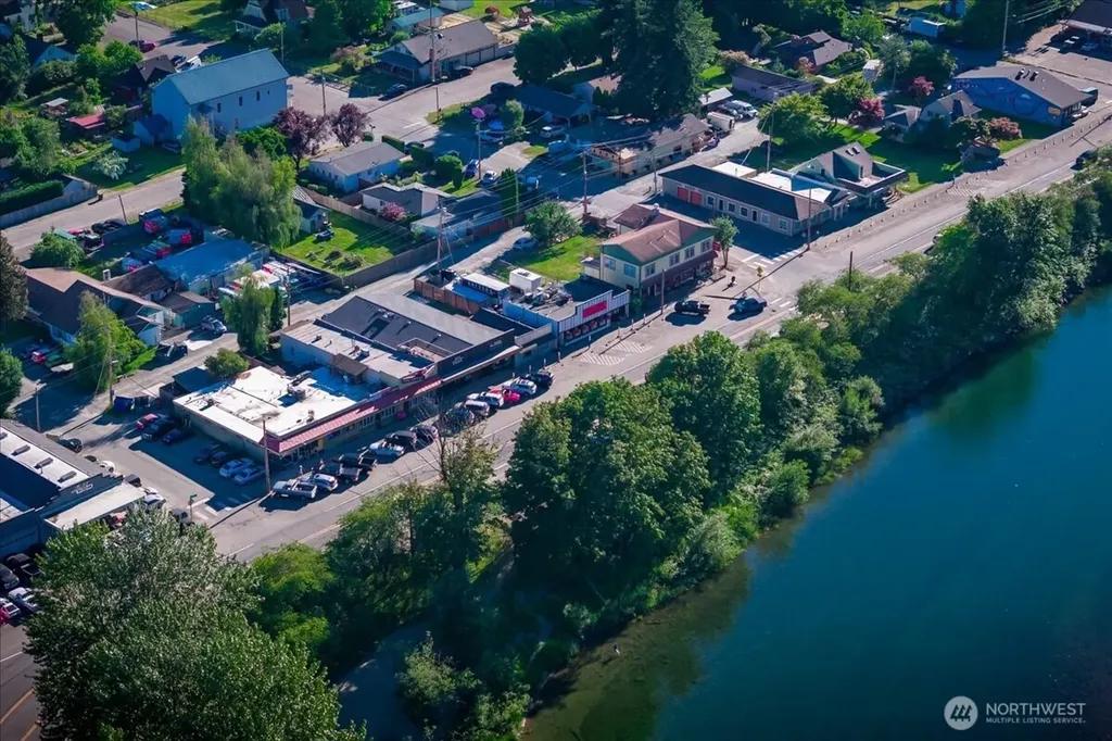 33331 SE 42nd Street Fall City WA 98024