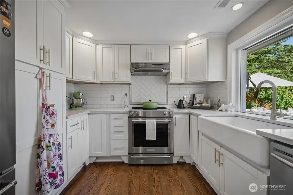 33331 SE 42nd Street Fall City WA 98024