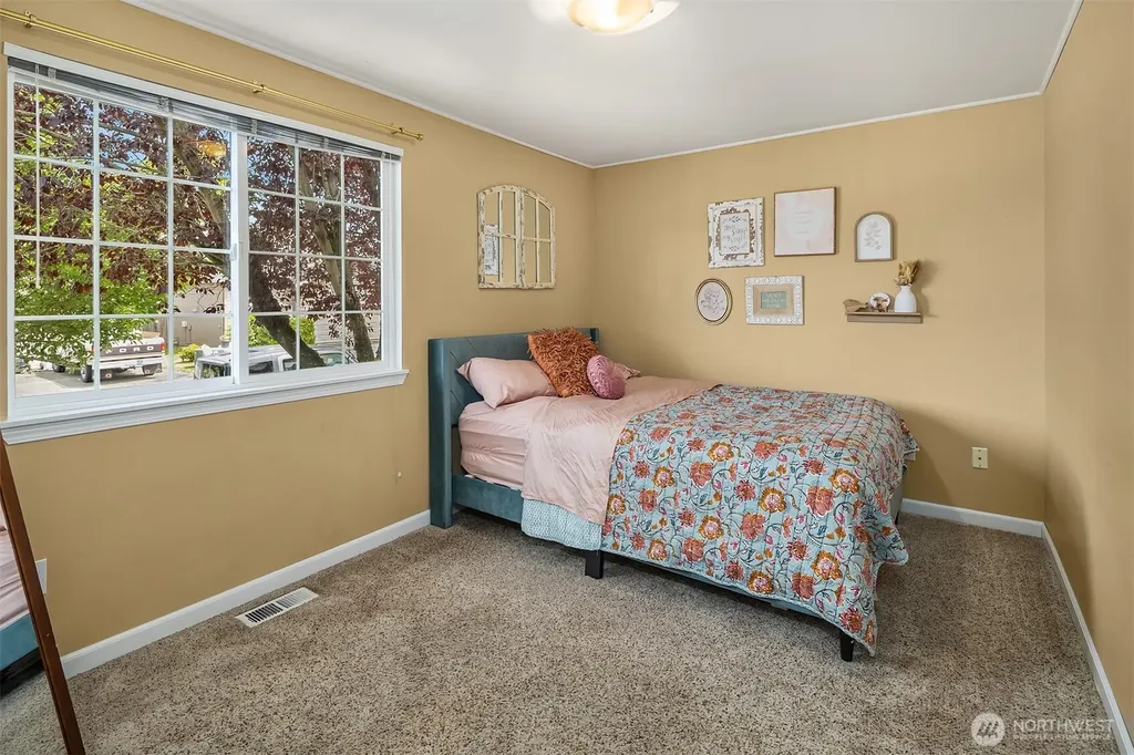 5814 12th Avenue W Everett WA 98203