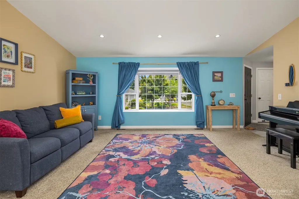 5814 12th Avenue W Everett WA 98203