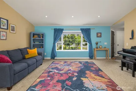 5814 12th Avenue W Everett WA 98203