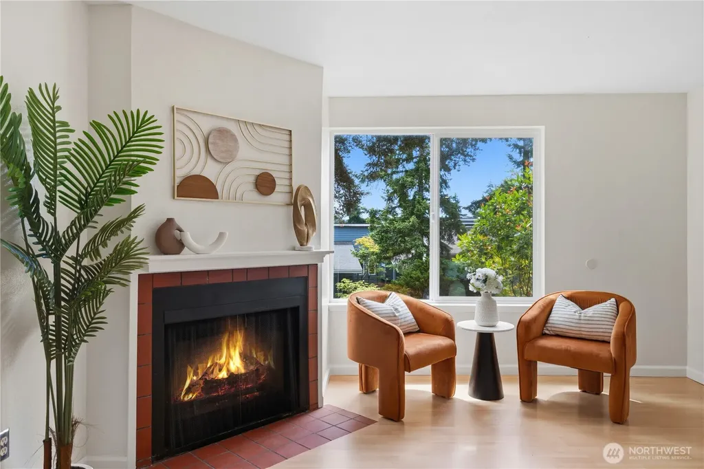 9398 Redmond-woodinville Rd NE Redmond WA 98052