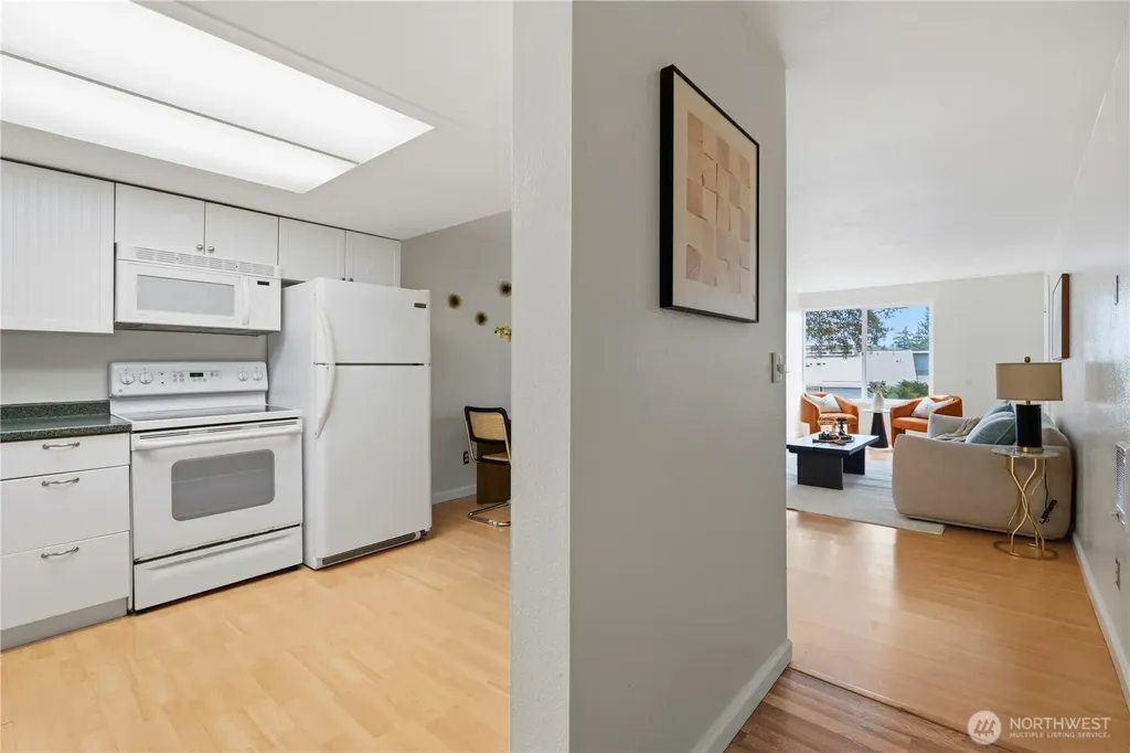 9398 Redmond-woodinville Rd NE Redmond WA 98052