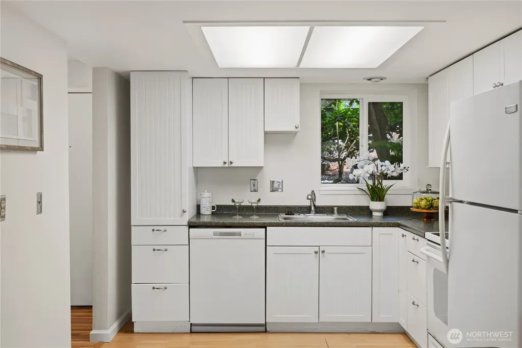 9398 Redmond-woodinville Rd NE Redmond WA 98052