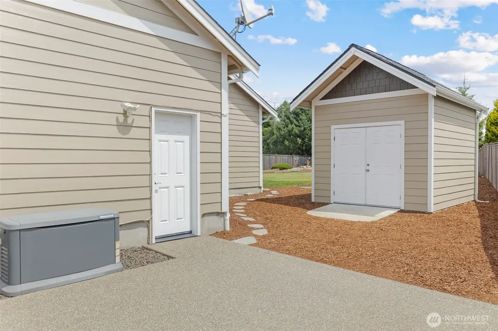 6826 47th Loop NE Olympia WA 98516