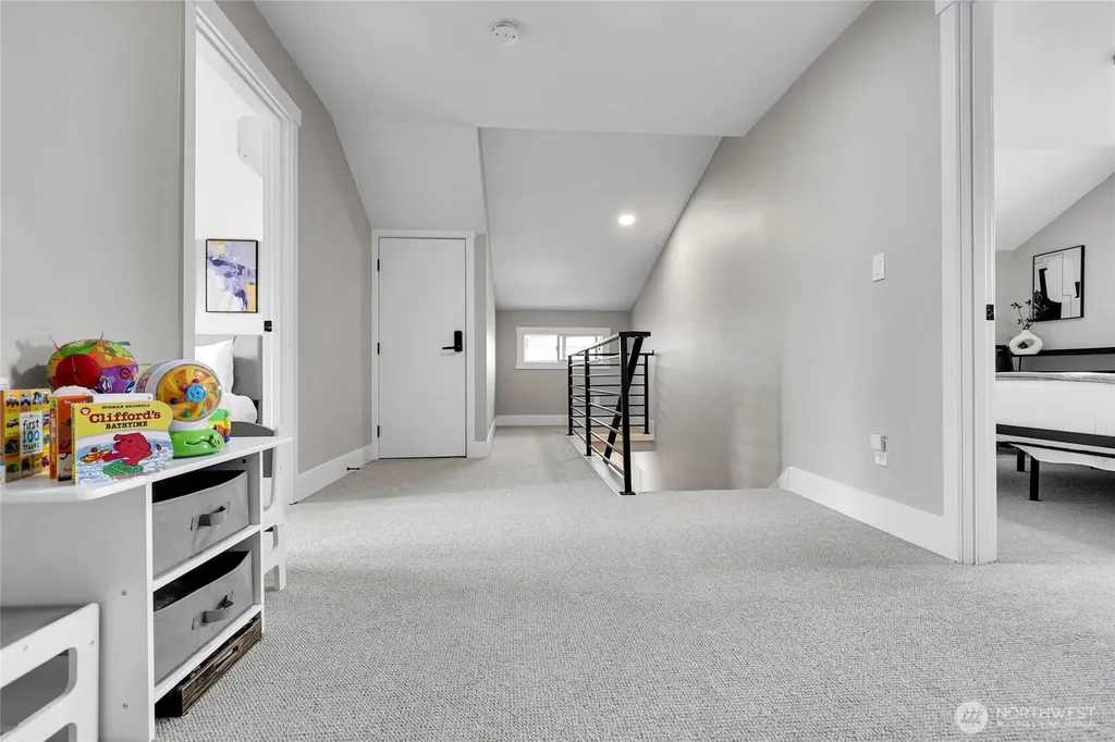 7901 16th Avenue SW Seattle WA 98106