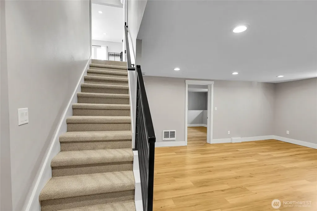 7901 16th Avenue SW Seattle WA 98106