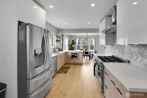 7901 16th Avenue SW Seattle WA 98106
