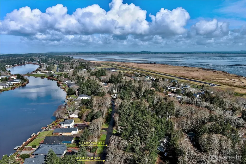 314 Lake View Loop NE Ocean Shores WA 98569