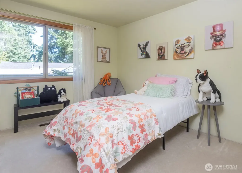 8821 221st Place SW Edmonds WA 98026