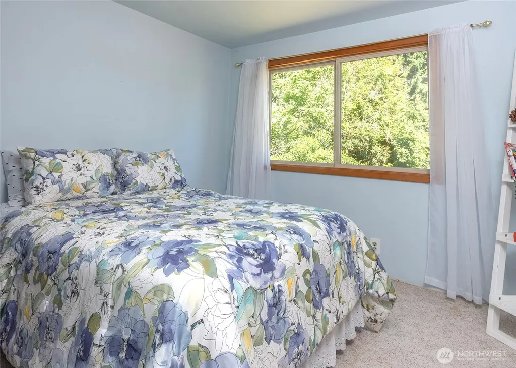 8821 221st Place SW Edmonds WA 98026
