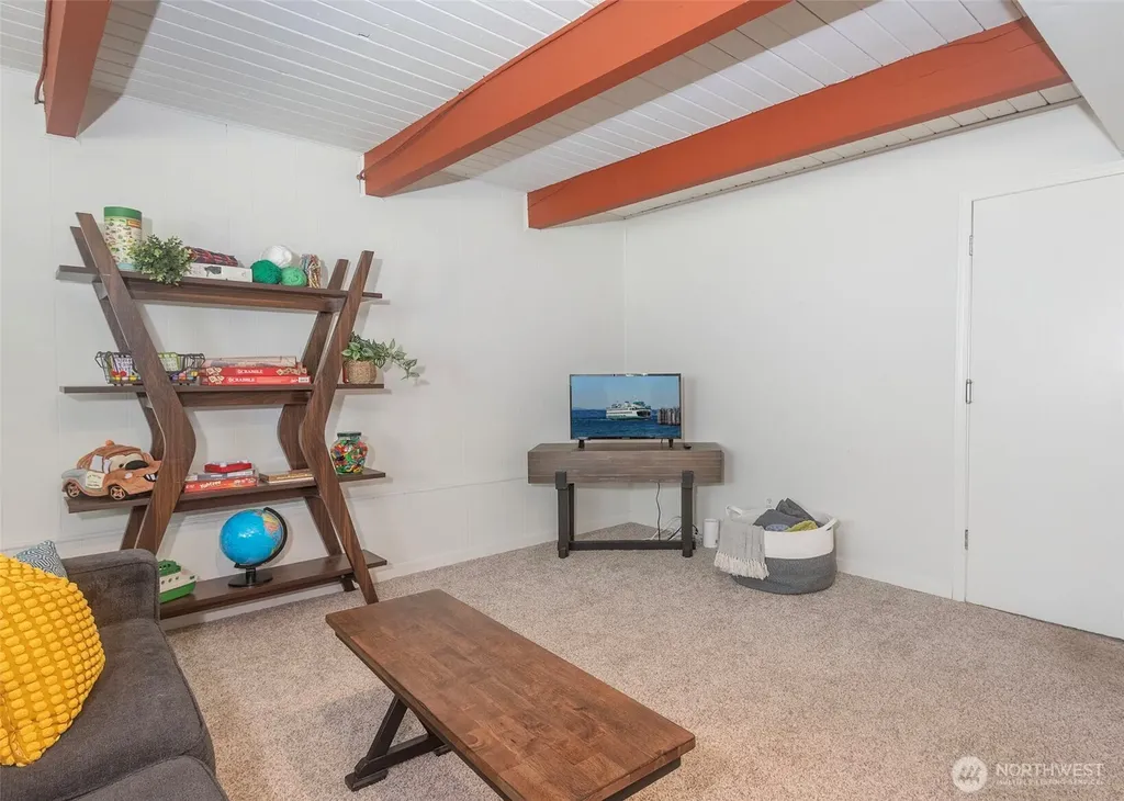 8821 221st Place SW Edmonds WA 98026