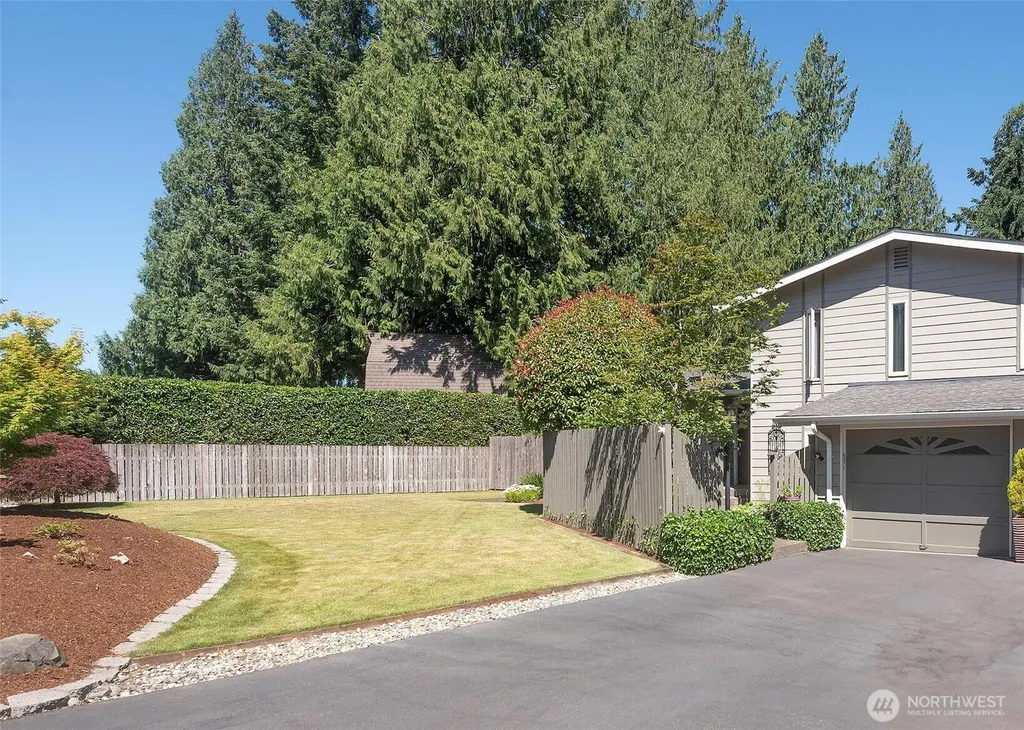 8821 221st Place SW Edmonds WA 98026