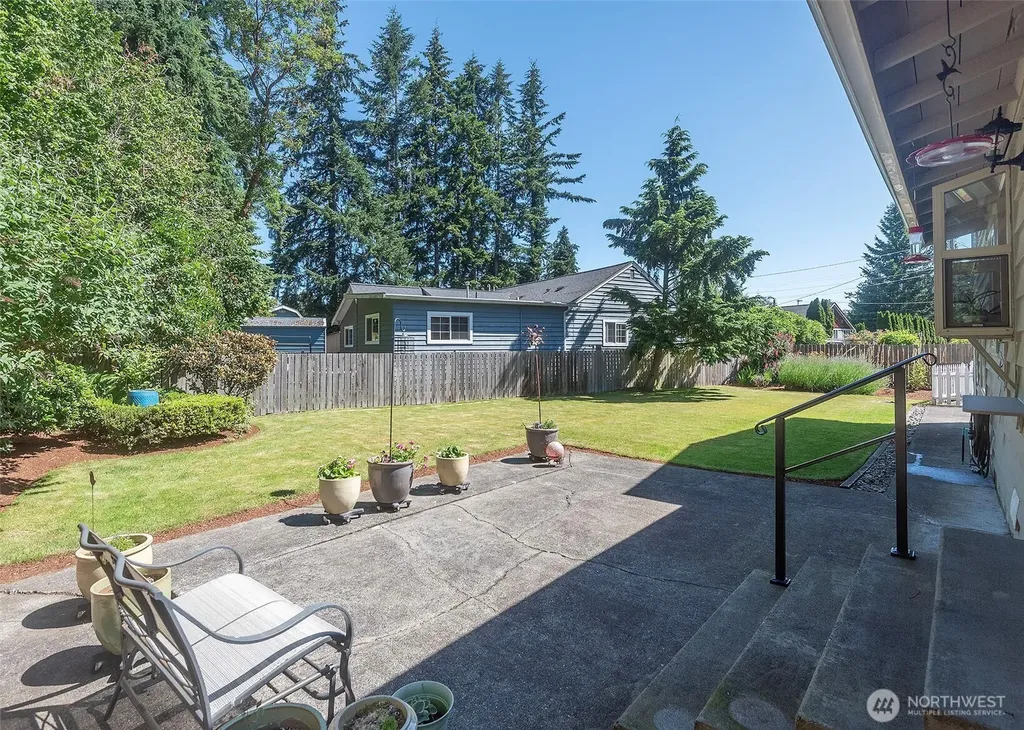 8821 221st Place SW Edmonds WA 98026