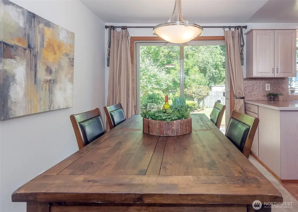 8821 221st Place SW Edmonds WA 98026