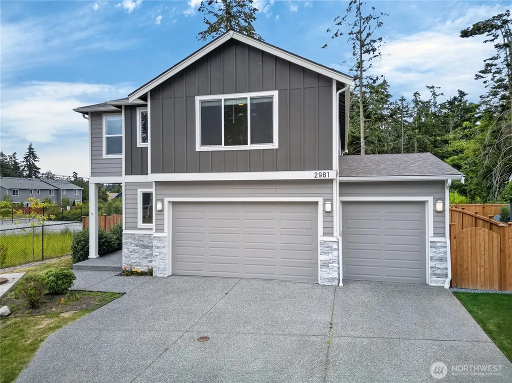 2981 SW Crestwood Drive Oak Harbor WA 98277