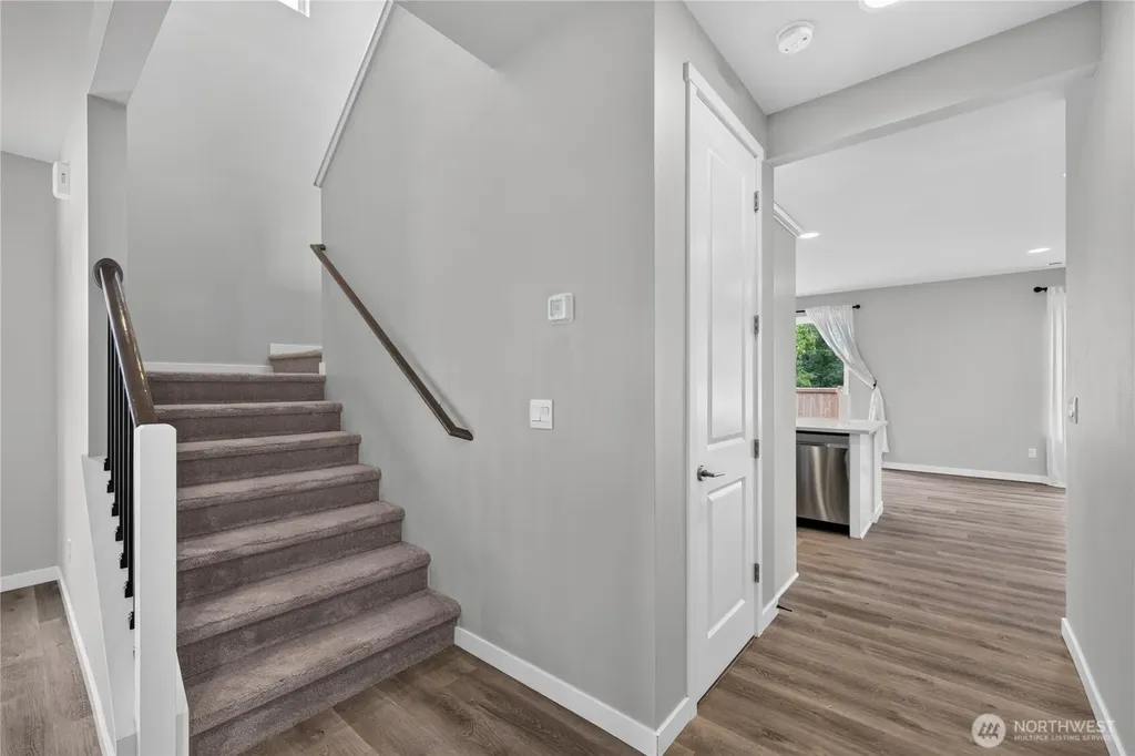 2981 SW Crestwood Drive Oak Harbor WA 98277