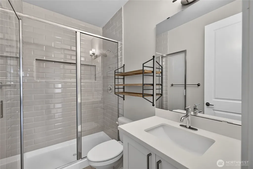 2981 SW Crestwood Drive Oak Harbor WA 98277