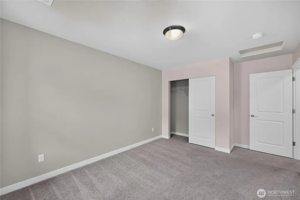2981 SW Crestwood Drive Oak Harbor WA 98277
