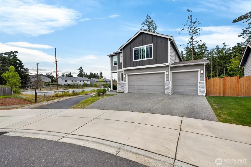 2981 SW Crestwood Drive Oak Harbor WA 98277