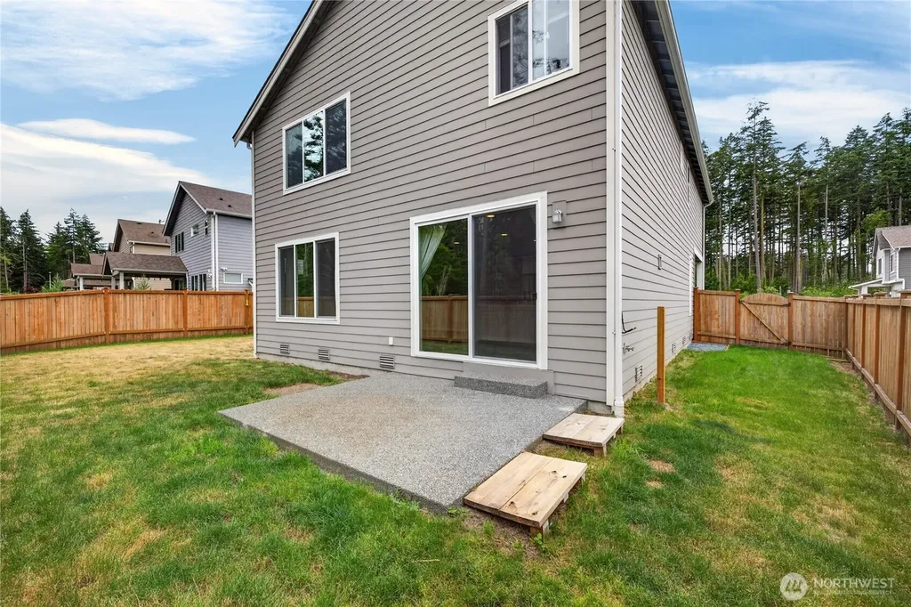 2981 SW Crestwood Drive Oak Harbor WA 98277