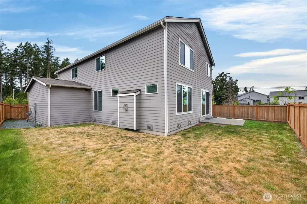 2981 SW Crestwood Drive Oak Harbor WA 98277