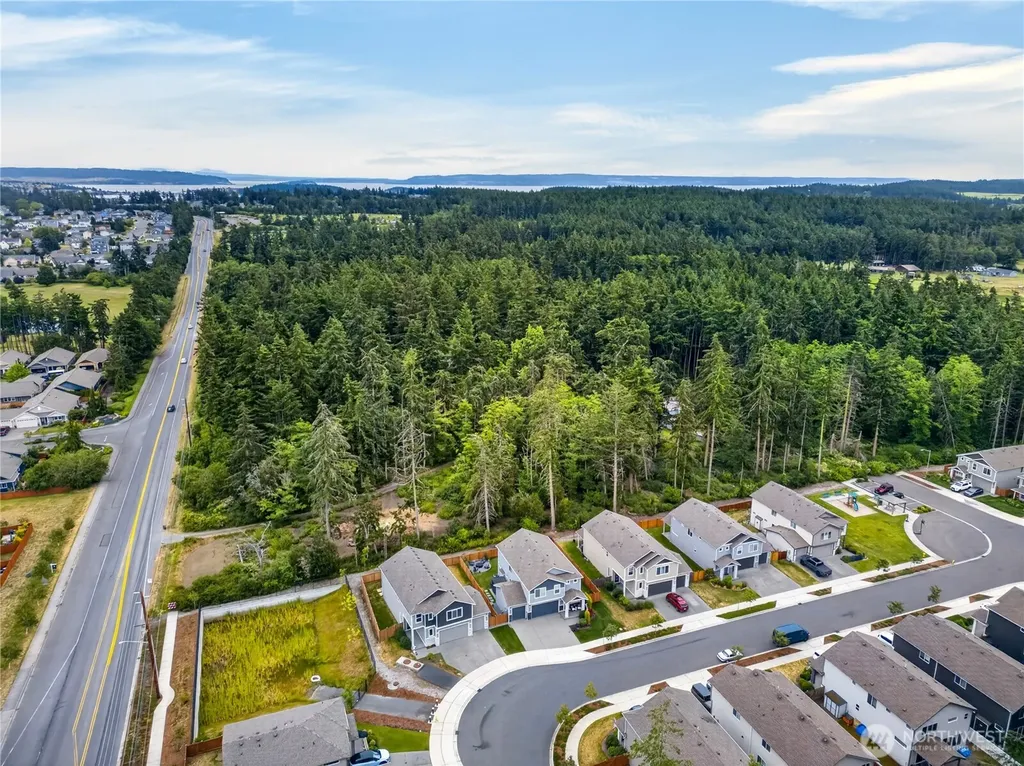 2981 SW Crestwood Drive Oak Harbor WA 98277