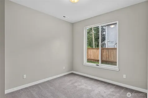 2981 SW Crestwood Drive Oak Harbor WA 98277