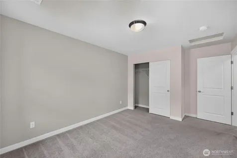 2981 SW Crestwood Drive Oak Harbor WA 98277