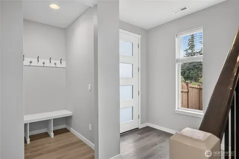 2981 SW Crestwood Drive Oak Harbor WA 98277