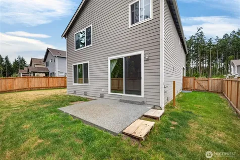 2981 SW Crestwood Drive Oak Harbor WA 98277