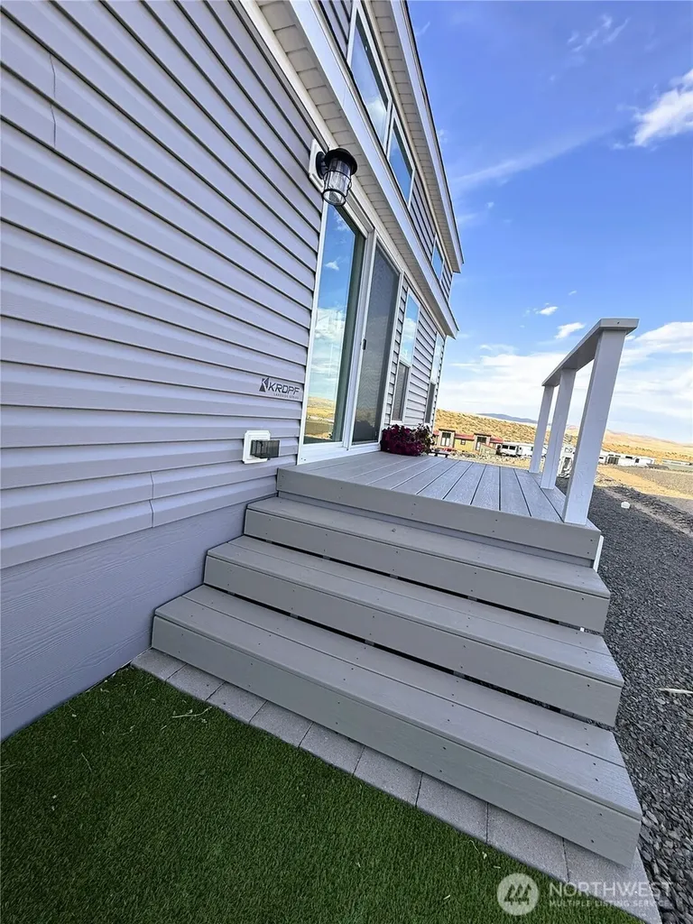 1769 Naches Wenas Road Selah WA 98942