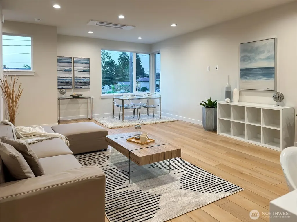 6905 42nd Avenue S Seattle WA 98118