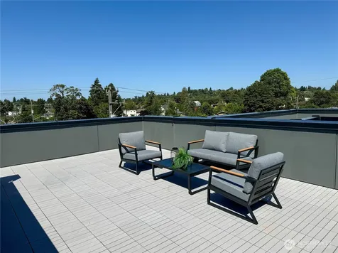 6905 42nd Avenue S Seattle WA 98118