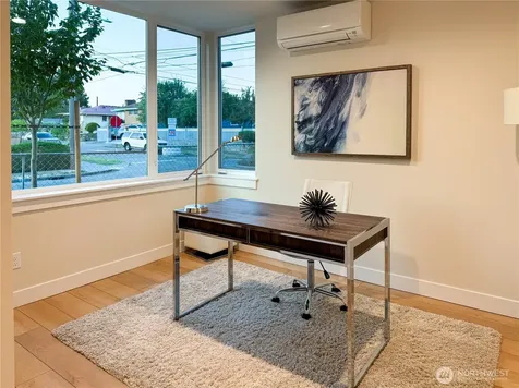 6905 42nd Avenue S Seattle WA 98118