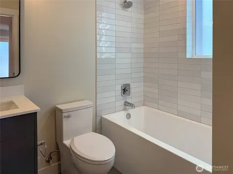 6905 42nd Avenue S Seattle WA 98118