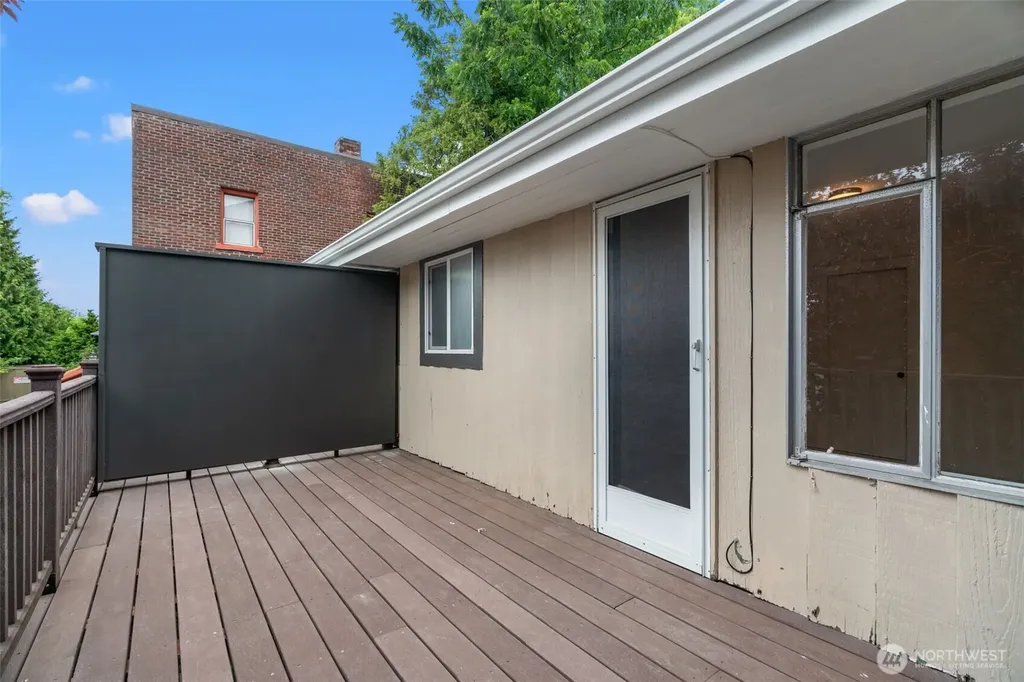 6553 Greenwood Avenue N Seattle WA 98103