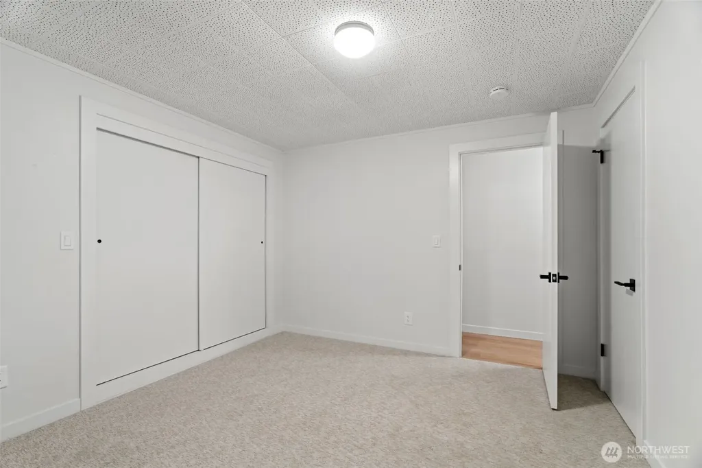6553 Greenwood Avenue N Seattle WA 98103