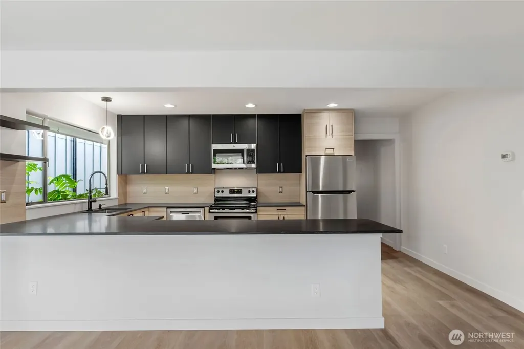 6553 Greenwood Avenue N Seattle WA 98103