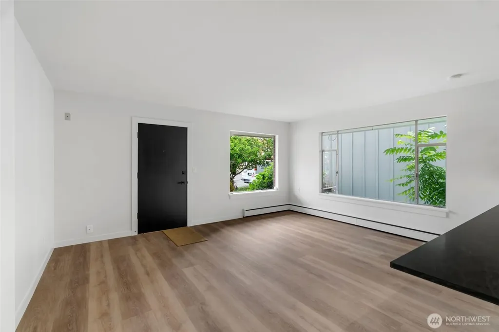 6553 Greenwood Avenue N Seattle WA 98103