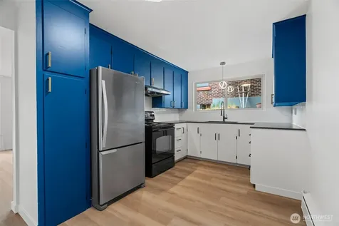 6553 Greenwood Avenue N Seattle WA 98103