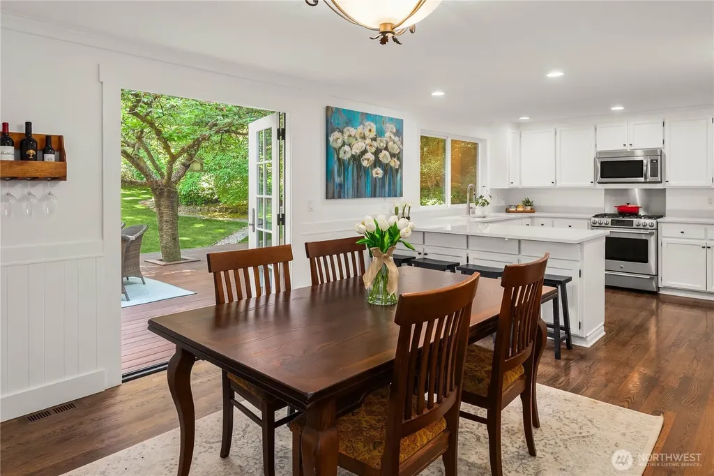 5013 140th Avenue NE Bellevue WA 98005