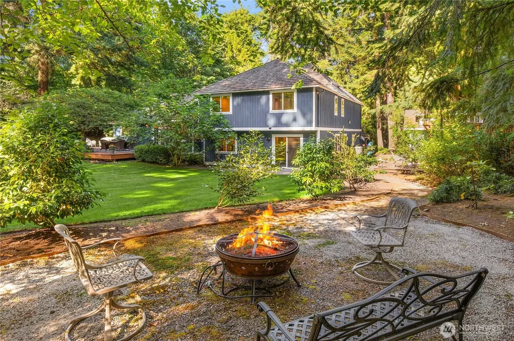 5013 140th Avenue NE Bellevue WA 98005