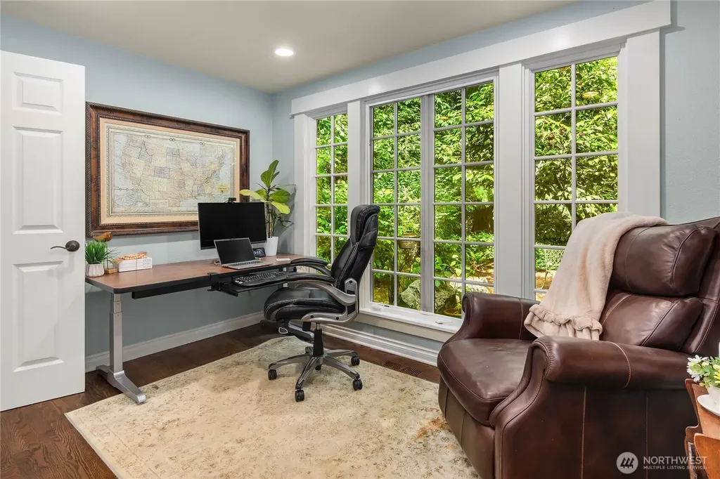 5013 140th Avenue NE Bellevue WA 98005