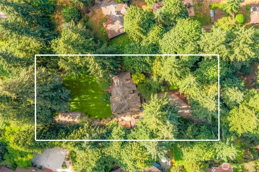 5013 140th Avenue NE Bellevue WA 98005
