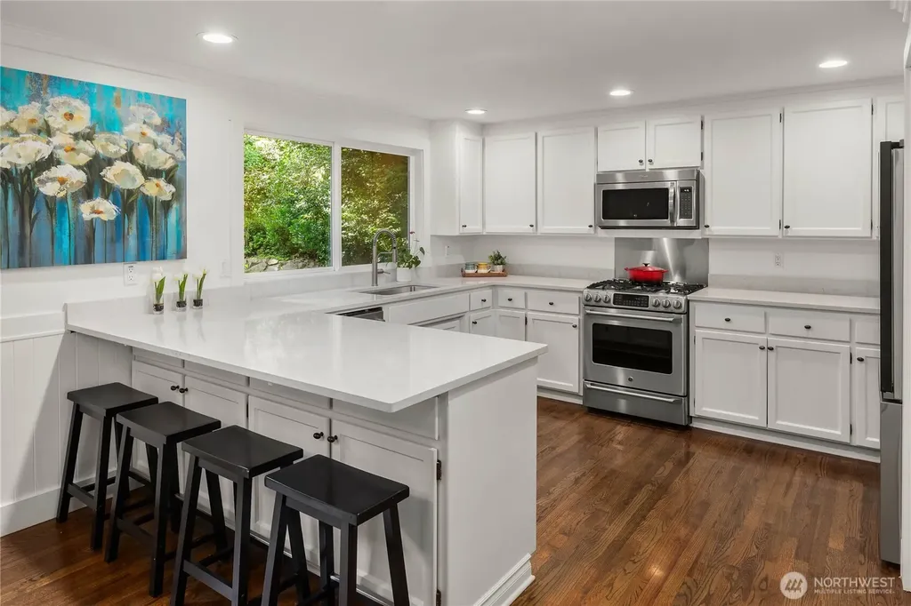 5013 140th Avenue NE Bellevue WA 98005