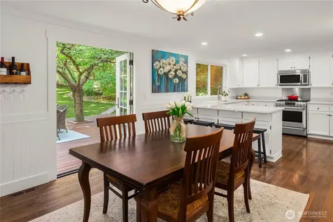 5013 140th Avenue NE Bellevue WA 98005