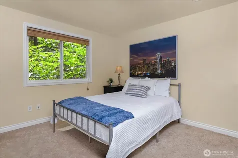 5013 140th Avenue NE Bellevue WA 98005